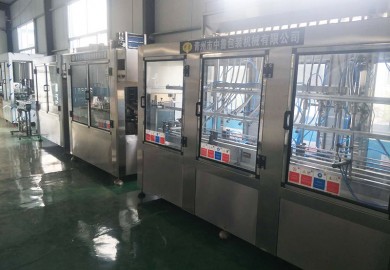 為什么全自動(dòng)灌裝機(jī)越來(lái)越受人們的喜歡？